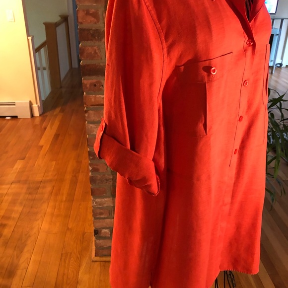 Linen Top - Picture 2 of 4